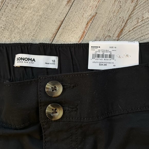 Women’s Sonoma Utility Capri Pants - Picture 3 of 4